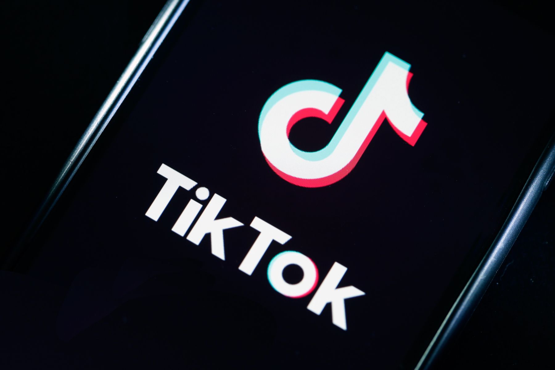 New Delhi: ब्रिटेन में अब सरकारी डिवाइस पर TikTok बैन, आखिर क्यों इसके पीछे पड़ी हैं सरकारें, क्या मिट जायेगा इसका नामो निशान?
