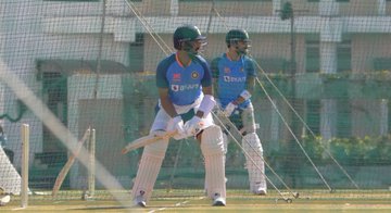 Border Gavaskar Trophy: तैयारी में जुटी टीम इंडिया, नेट्स में जमकर बहाया पसीना