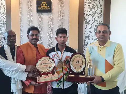 उन्नाव: गोल्ड-मेडलिस्ट को किया सम्मानित; 9वें इंडो नेपाल चौम्पियनशिप में जीता मेडल, अखिल भारतीय लोधी व राष्ट्रीय निषाद संघ ने किया आयोजन