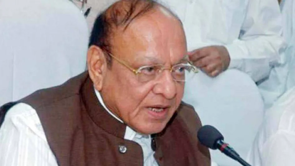 Gujrat:300 यूनिट मुफ्त बिजली के दावे पर बोले शंकर सिंह वाघेला, किसकी बाप की दिवाली है? मतदाताओं से कहा- रेवड़ी के झांसे में न आएं