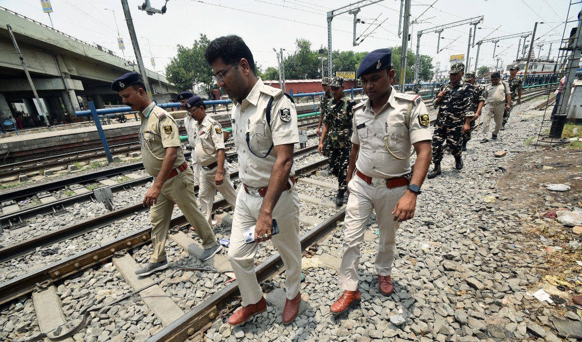 अग्निपथ योजना के खिलाफ हिंसक प्रदर्शन अब तक 387 लोग गिरफ्तार