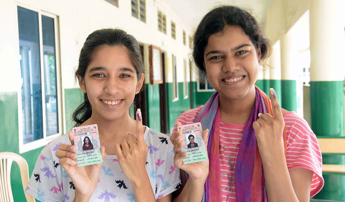 अब 18 साल का होने से पहले ही दर्ज करा सकते हैं वोटर लिस्ट में नाम EC ने दी मंजूरी