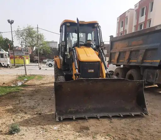 जिस बुलडोजर का अपराधियों को खौफ वही थाने से चोरी