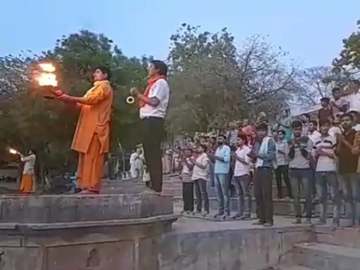 आगरा में काशी की तर्ज पर यमुना-आरती